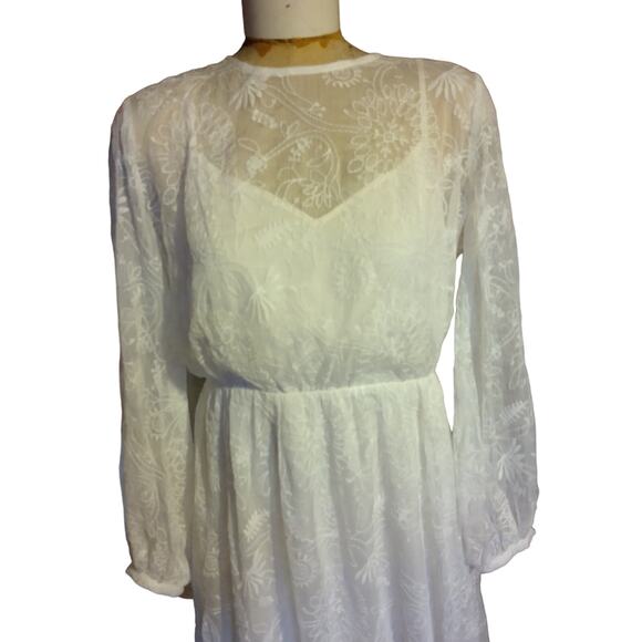 ModCloth Small maxi floor length dress, new w tags, lace like cover long sleeve - Picture 4 of 7
